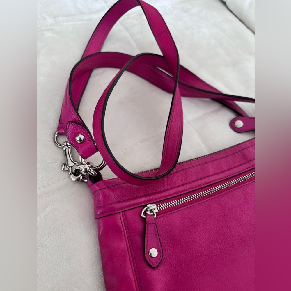 Pink Coach Hobo Bag - Picture 5 of 16